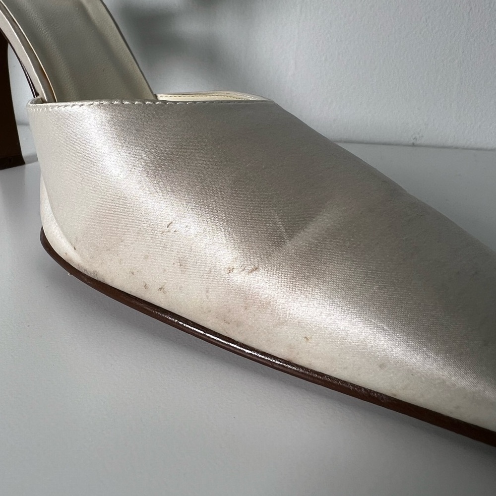 Bridal silk shoe, size 9.5 - Picture 4 of 9